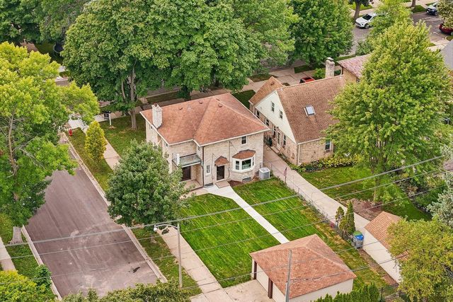 2902 N 73rd STREET, Milwaukee, WI 53210