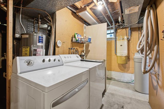 5625 Hillsview Road, Brooklyn Center, MN 55430