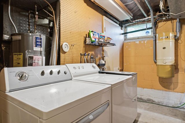 5625 Hillsview Road, Brooklyn Center, MN 55430