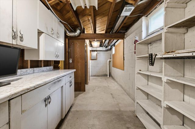 5625 Hillsview Road, Brooklyn Center, MN 55430