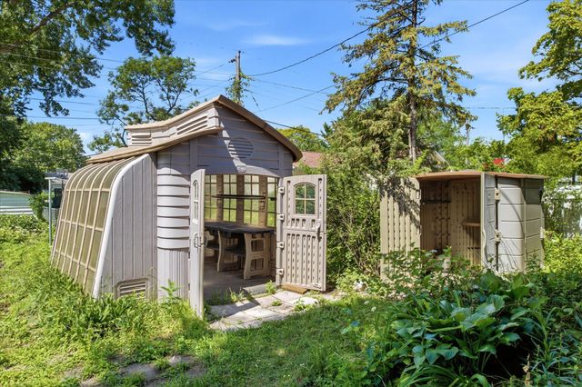 5625 Hillsview Road, Brooklyn Center, MN 55430