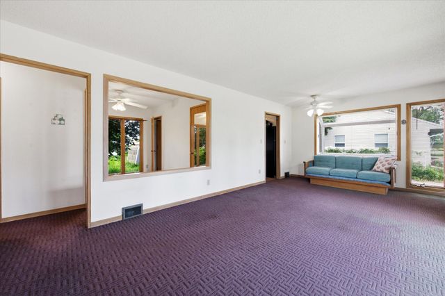 5625 Hillsview Road, Brooklyn Center, MN 55430