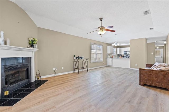 4636 St Charles Court, Mobile, AL 36618