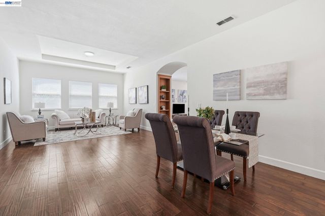 2359 Happy Valley Ln, Manteca, CA 95336