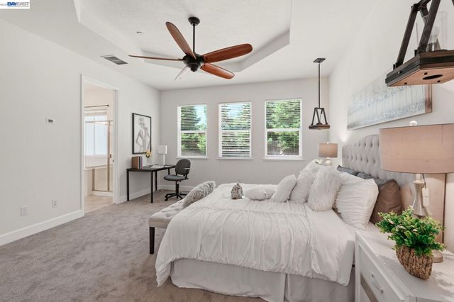 2359 Happy Valley Ln, Manteca, CA 95336
