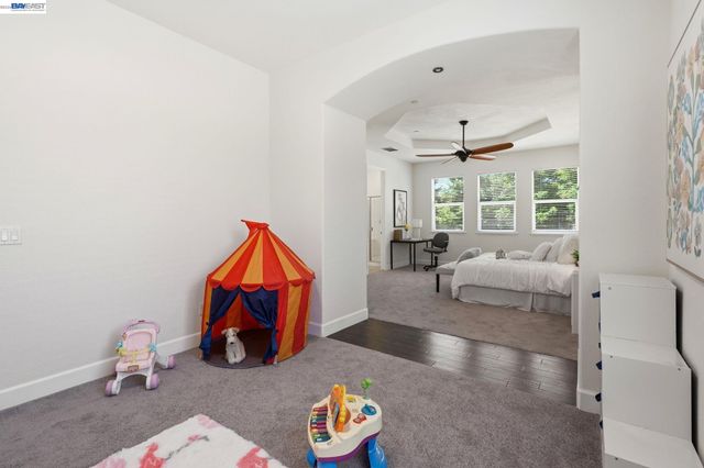 2359 Happy Valley Ln, Manteca, CA 95336