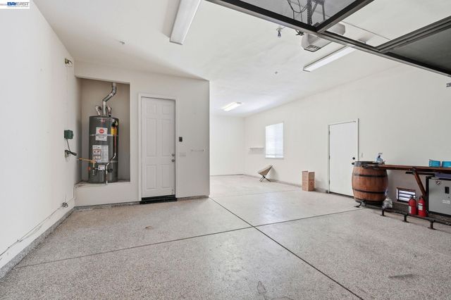 2359 Happy Valley Ln, Manteca, CA 95336