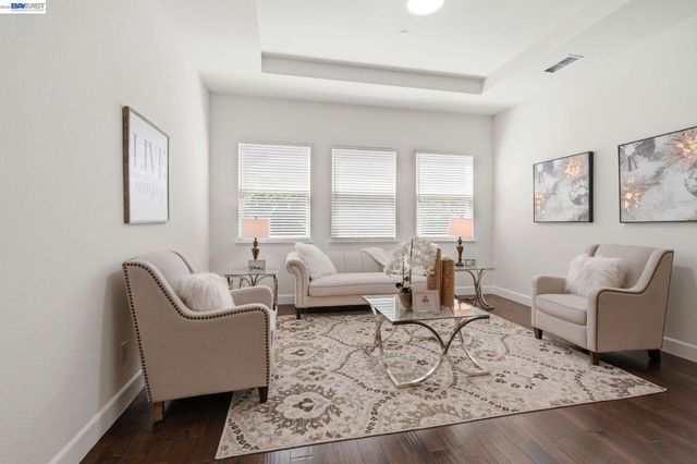 2359 Happy Valley Ln, Manteca, CA 95336