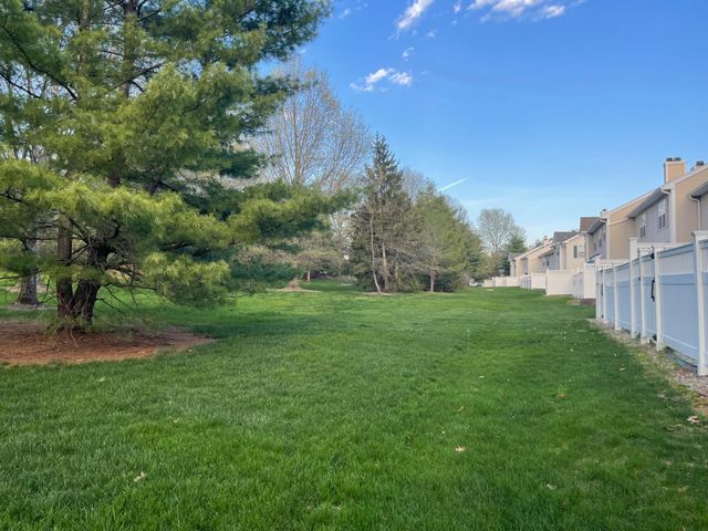 162 SHREWSBURY CT, Pennington, NJ 08534
