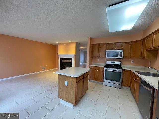 162 SHREWSBURY CT, Pennington, NJ 08534