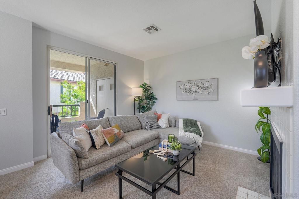 10872 SABRE HILL DR 282, San Diego, CA 92128 — photo 4