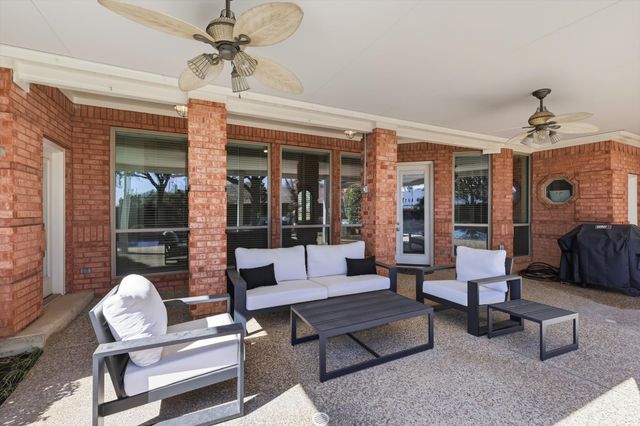 5809 N Ballantrae Drive, Colleyville, TX 76034