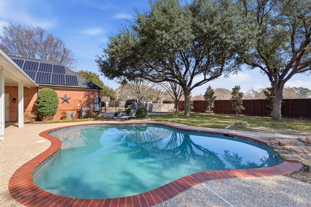 5809 N Ballantrae Drive, Colleyville, TX 76034