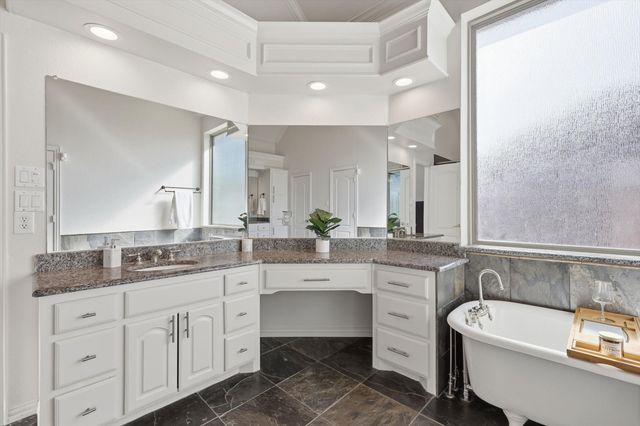 5809 N Ballantrae Drive, Colleyville, TX 76034