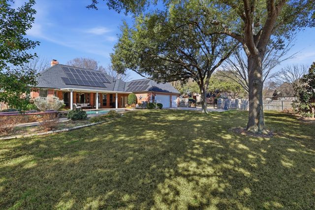 5809 N Ballantrae Drive, Colleyville, TX 76034