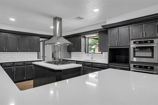 403 E Shields Ave, Fletcher, OK 73541