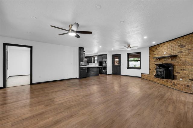 403 E Shields Ave, Fletcher, OK 73541