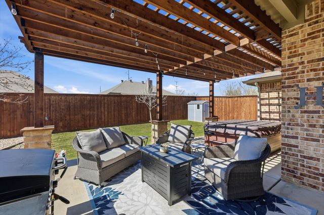 3709 Meadowtrail Lane, Denton, TX 76207