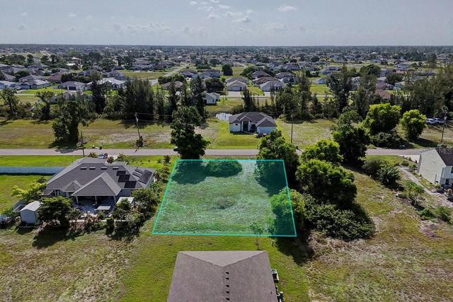 3912 NE 9TH AVENUE, Cape Coral, FL 33909