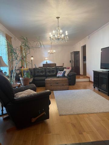 380 Daniels cr, Banner, KY 41603