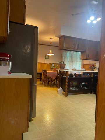 380 Daniels cr, Banner, KY 41603