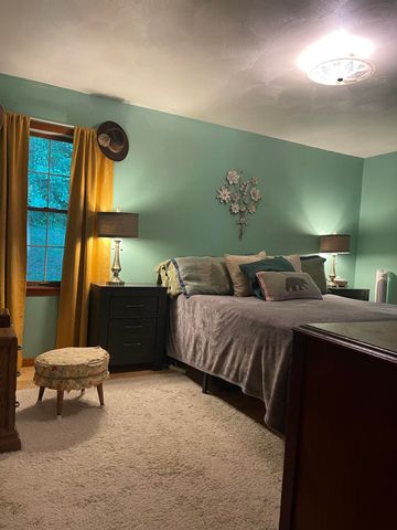 380 Daniels cr, Banner, KY 41603