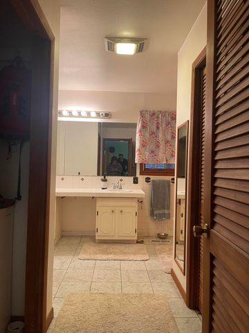 380 Daniels cr, Banner, KY 41603