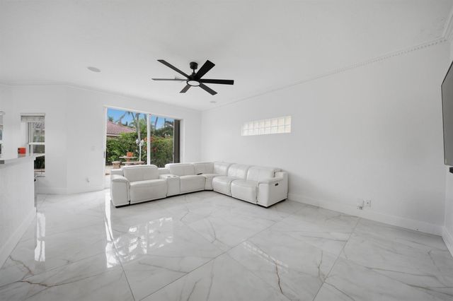 4752 NW 120th Way, Coral Springs, FL 33076