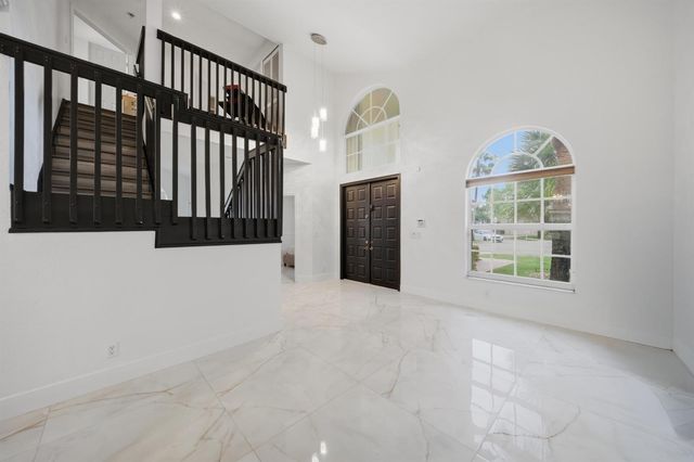 4752 NW 120th Way, Coral Springs, FL 33076
