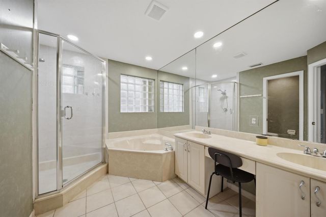 4752 NW 120th Way, Coral Springs, FL 33076