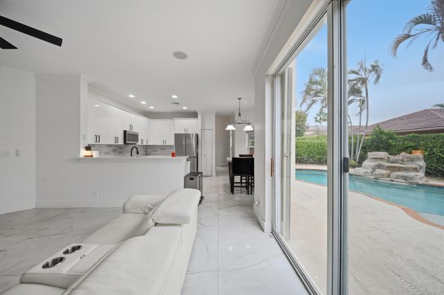 4752 NW 120th Way, Coral Springs, FL 33076
