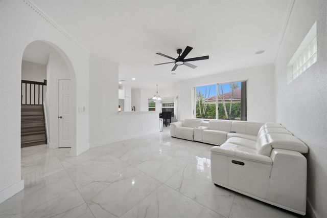 4752 NW 120th Way, Coral Springs, FL 33076