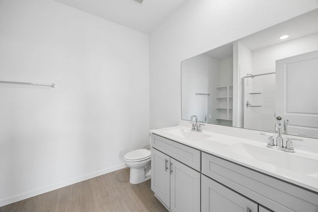 610 Amber Falls Drive, Montgomery, TX 77356