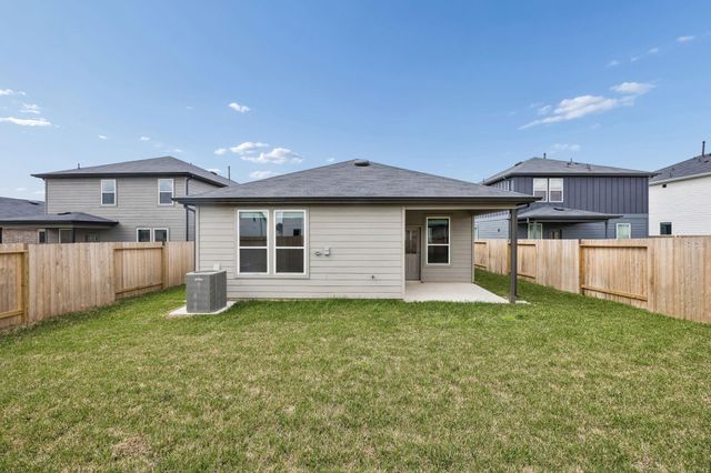 610 Amber Falls Drive, Montgomery, TX 77356