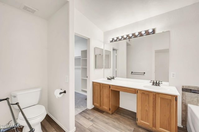 145 W Merrill Court, Gilbert, AZ 85233