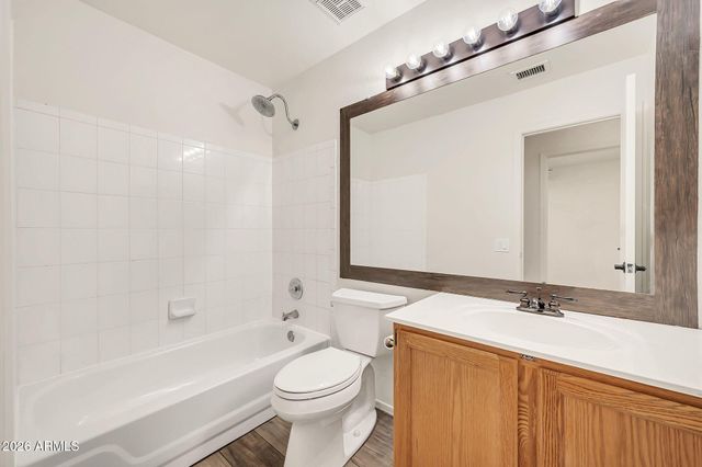 145 W Merrill Court, Gilbert, AZ 85233