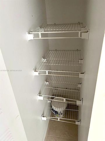 3690 N 56th Ave 937, Hollywood, FL 33021