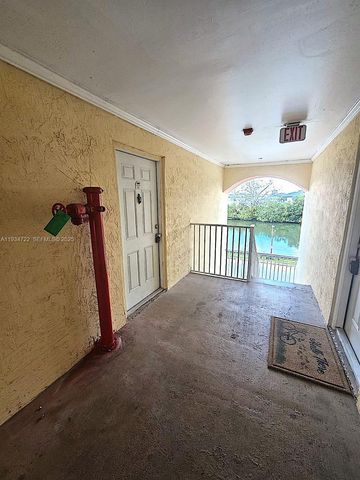 3690 N 56th Ave 937, Hollywood, FL 33021