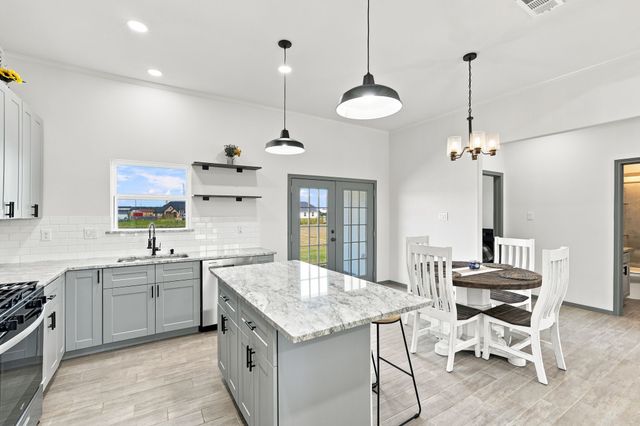 6020 Huckleberry Lane, Joshua, TX 76058