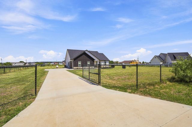 6020 Huckleberry Lane, Joshua, TX 76058