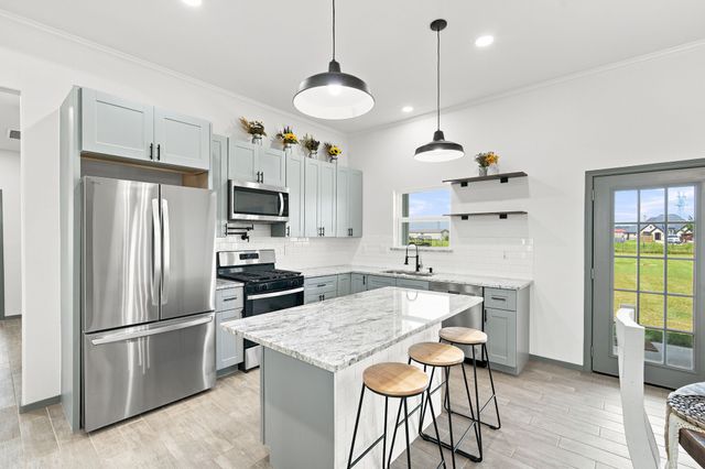 6020 Huckleberry Lane, Joshua, TX 76058