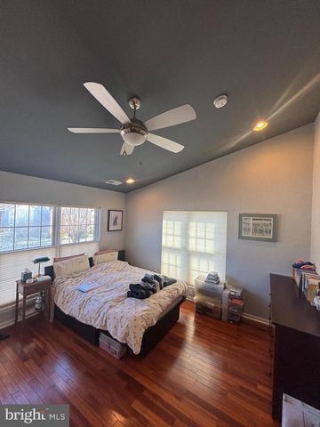 25021 JUSTICE DR, Chantilly, VA 20152