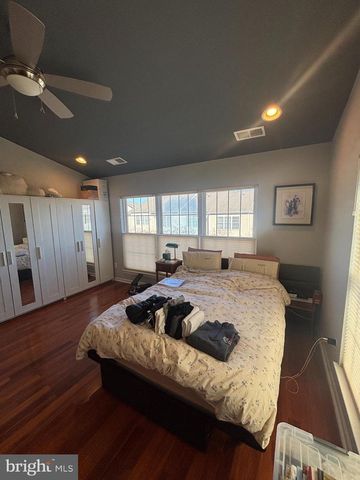 25021 JUSTICE DR, Chantilly, VA 20152