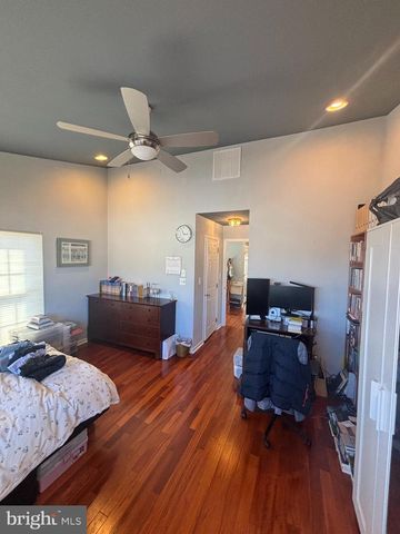 25021 JUSTICE DR, Chantilly, VA 20152