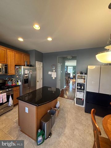 25021 JUSTICE DR, Chantilly, VA 20152