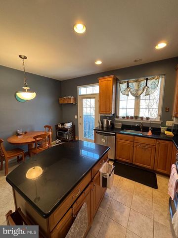 25021 JUSTICE DR, Chantilly, VA 20152