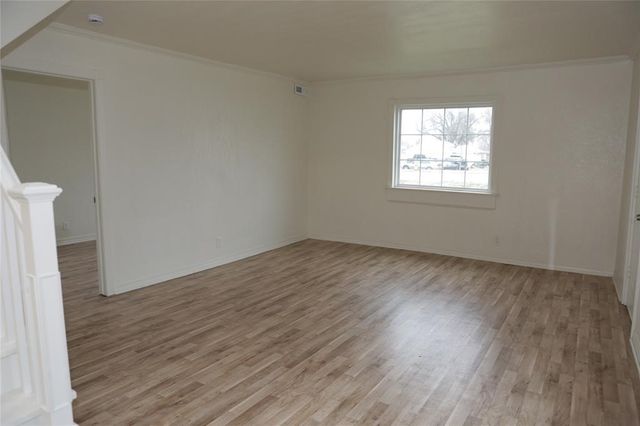 425 NE Broadway Avenue, Des Moines, IA 50313