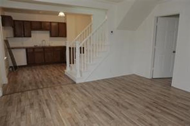 425 NE Broadway Avenue, Des Moines, IA 50313