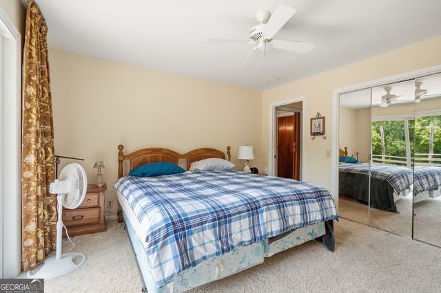 2325 Ridgecrest Circle, Hiawassee, GA 30546