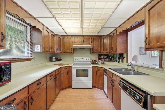 2325 Ridgecrest Circle, Hiawassee, GA 30546